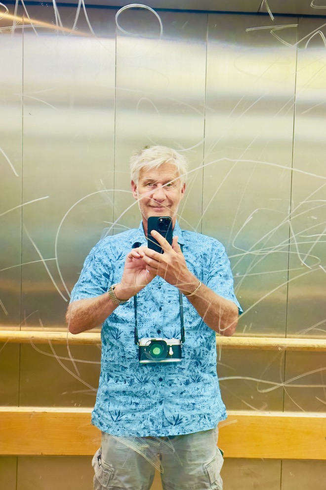 Stefan Lange aus Kiel im Fahrstuhl